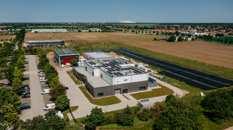 Centre for Method Development – CMD with a solar PV system in Barleben (c) Jana Dünnhaupt, University of Magdeburg Centre for Method Development – CMD with a solar panel system in Barleben (c) Jana Dünnhaupt, University of Magdeburg